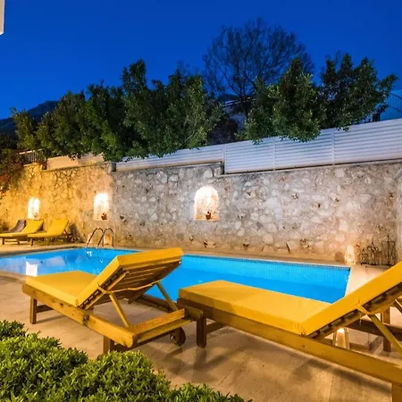Garden Court Apartamento Kalkan